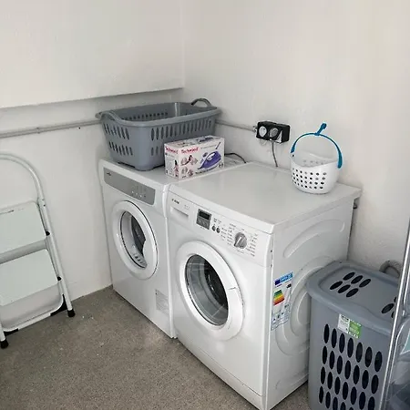 Semesterbostad Charmante Maison Climatisee Avec Piscine Au Calme A